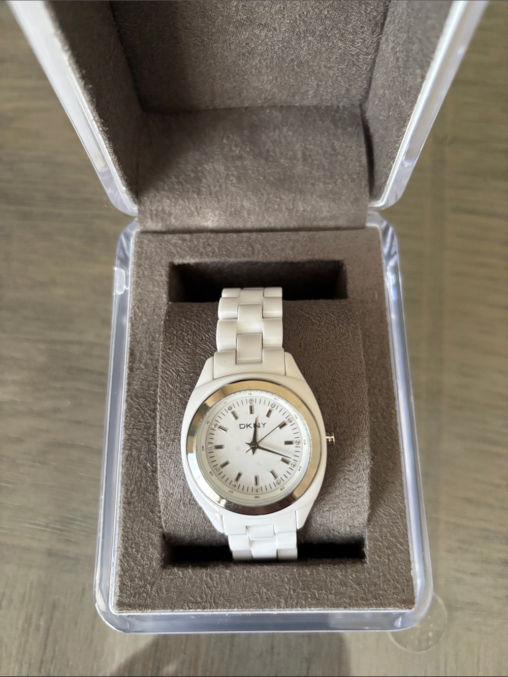New DKNY White and Silver-Tone Dial Women's Watch